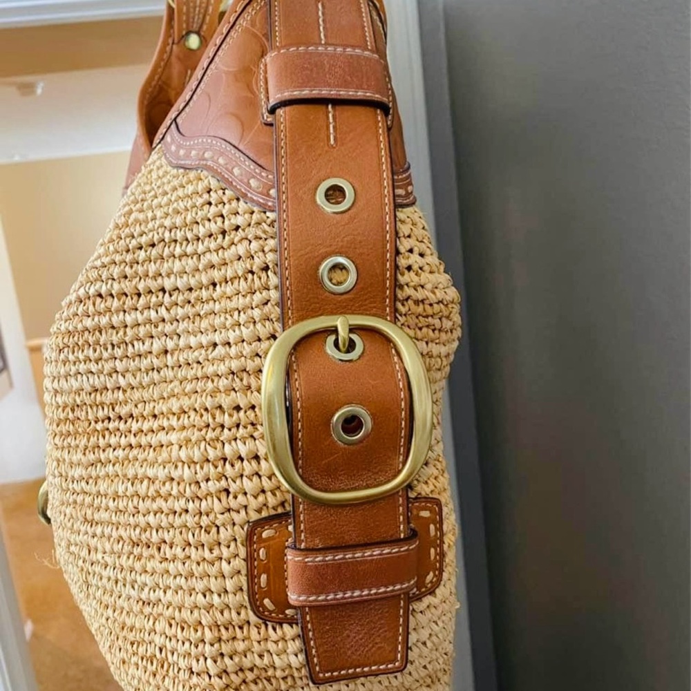 Coach, Brown and Tan raffia and leather Woven Handbag - Picture 5 of 11